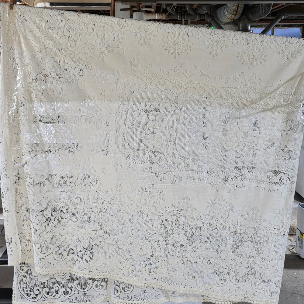 Vintage Ivory Lace Tablecloth Floral Scroll Rectangular 110x57 Wedding Decor